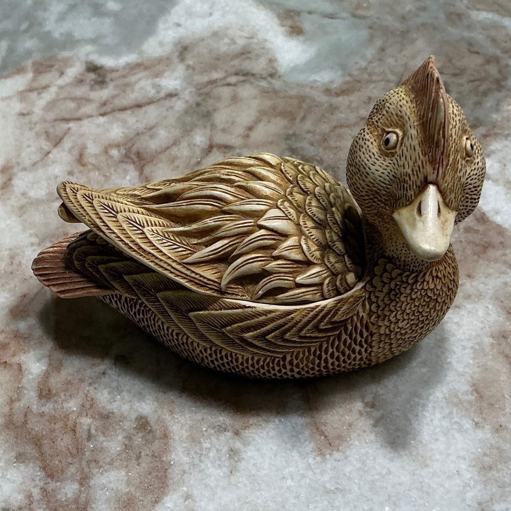 Harmony Kingdom "Keeping Current" Collector Figurine